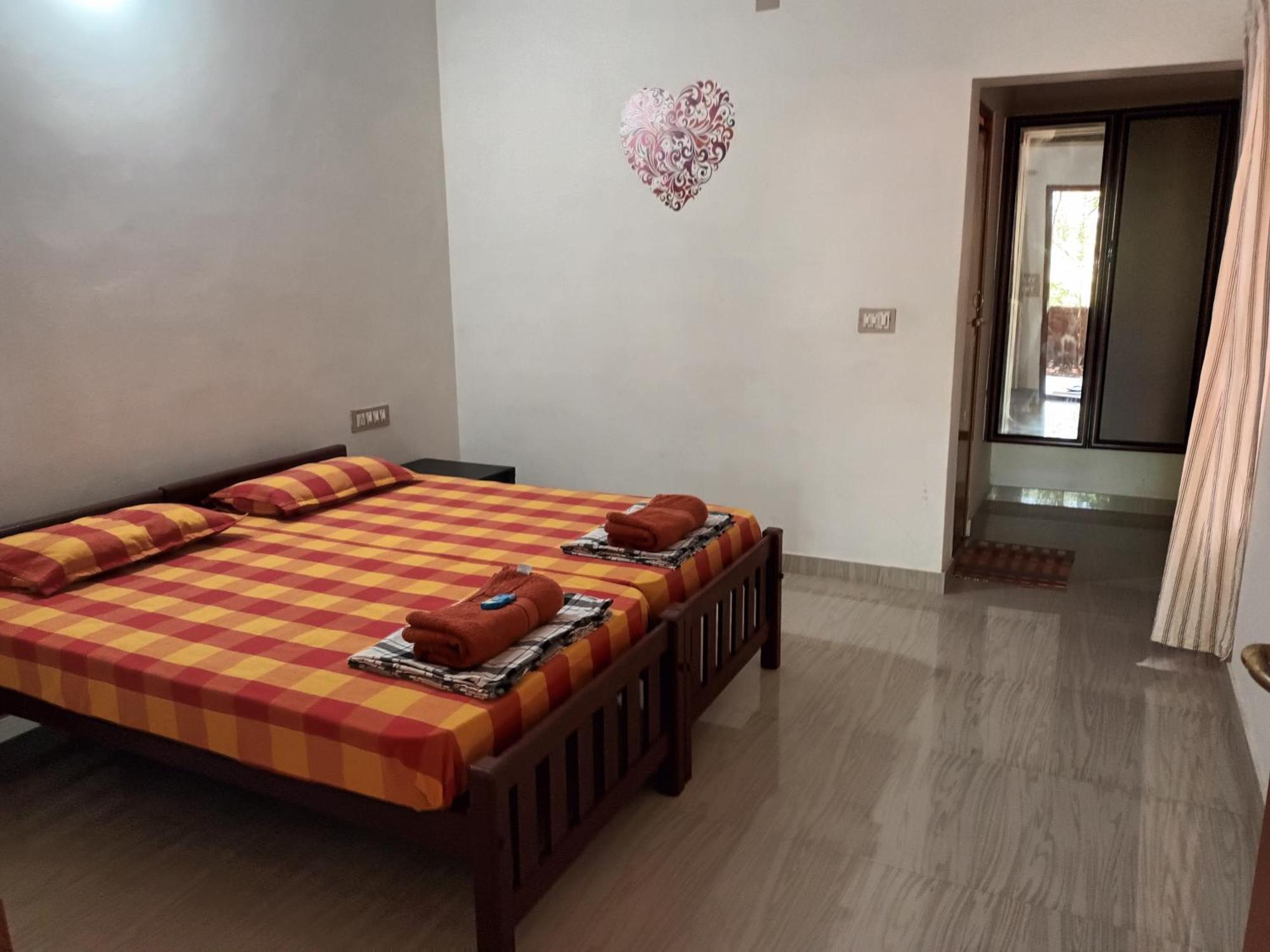 Hotel Ivory Coaste Kannur Esterno foto