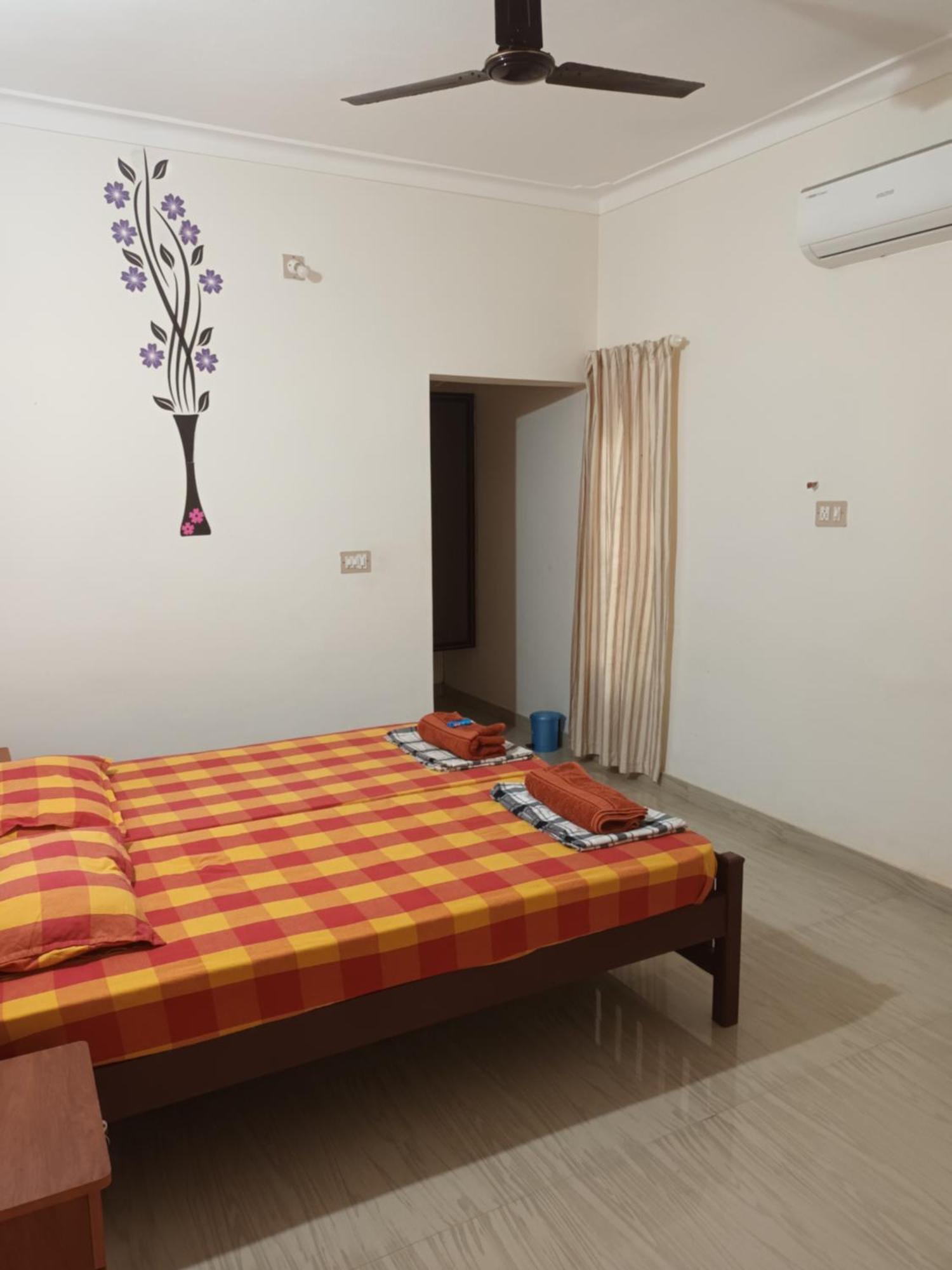 Hotel Ivory Coaste Kannur Esterno foto