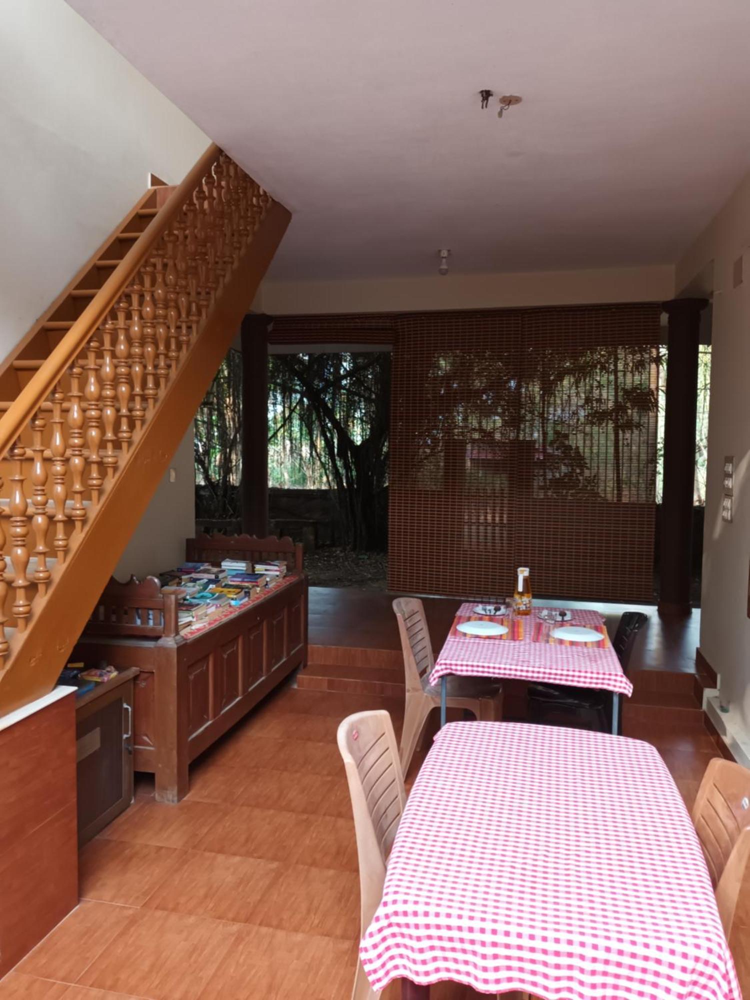 Hotel Ivory Coaste Kannur Esterno foto
