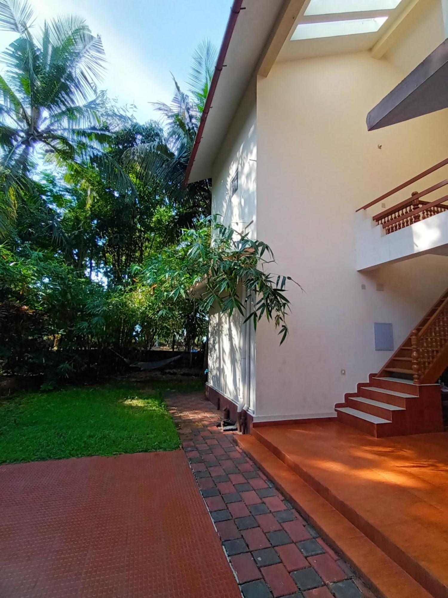 Hotel Ivory Coaste Kannur Esterno foto