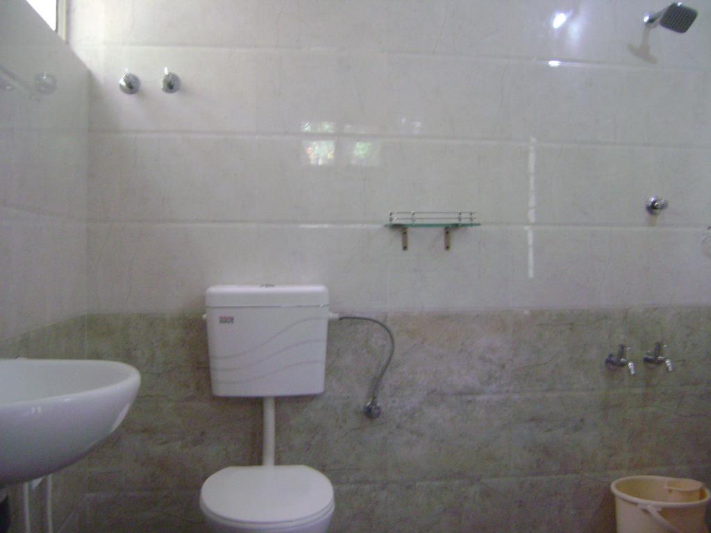 Hotel Ivory Coaste Kannur Esterno foto