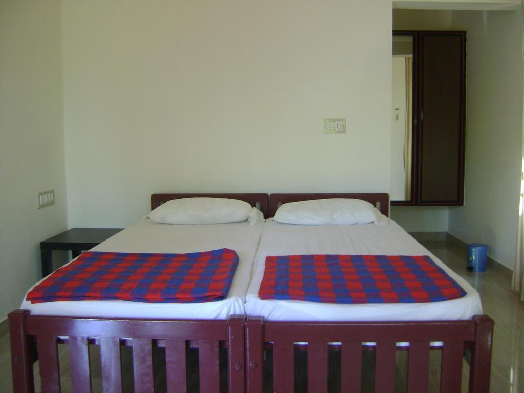 Hotel Ivory Coaste Kannur Esterno foto