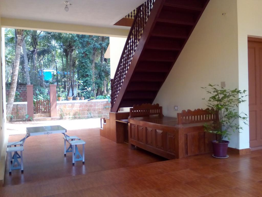Hotel Ivory Coaste Kannur Esterno foto