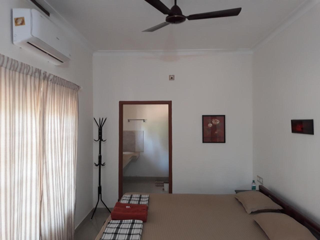 Hotel Ivory Coaste Kannur Esterno foto